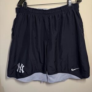 Nike BSBL Men's Black & Gray mesh Dri Fit Yankees Shorts XL